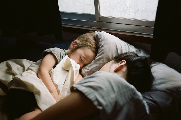 6 πράγματα που κάθε γονέας πρέπει να γνωρίζει για τα παιδιά και τον ύπνο
