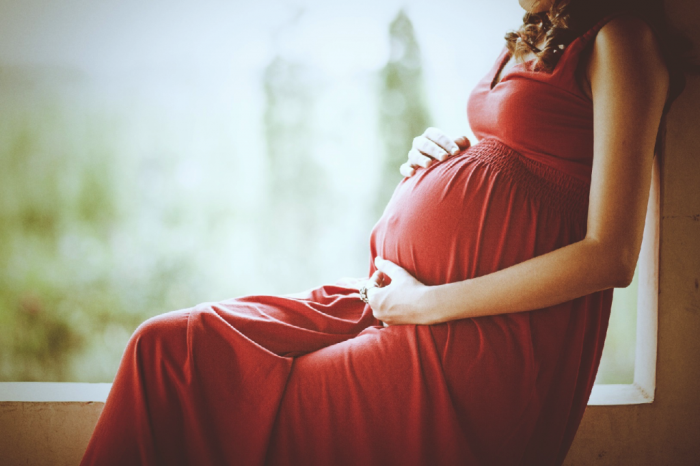 5  συνήθη αισθητικά προβλήματα μετά την εγκυμοσύνη - και πώς να τα εξαφανίσετε