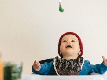 Μέθοδος Βaby Led Weaning: Το μωρό τρώει κανονικά φαγητό χωρίς άλεση