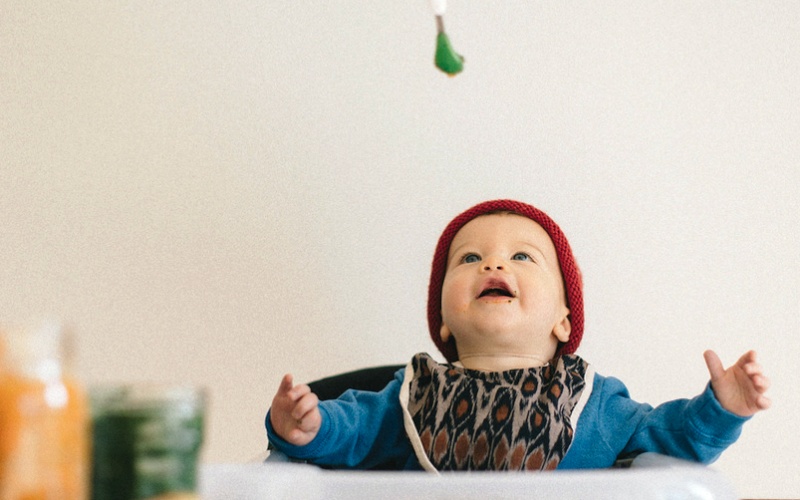 Μέθοδος Βaby Led Weaning: Το μωρό τρώει κανονικά φαγητό χωρίς άλεση