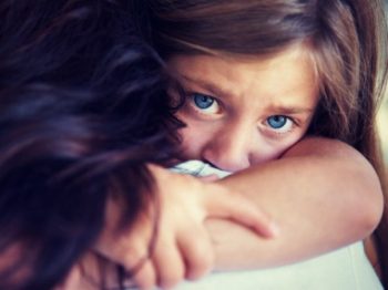 40 σωτήριες τακτικές για να ηρεμήσετε ένα παιδί που είναι ανήσυχο και αγχωμένο