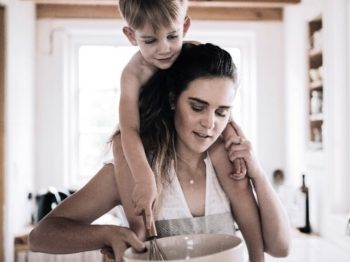 4 βασικά πράγματα που είναι καλό να αποδεχθείς αν είσαι μαμά αγοριών