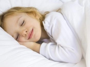 Για να κοιμηθεί ένα παιδί πρέπει να νιώθει ασφαλές
