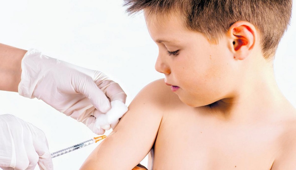 Ένας 15χρονος ικετεύει τη μητέρα του να τον αφήσει να εμβολιαστεί - Η εξομολόγησή του γίνεται viral