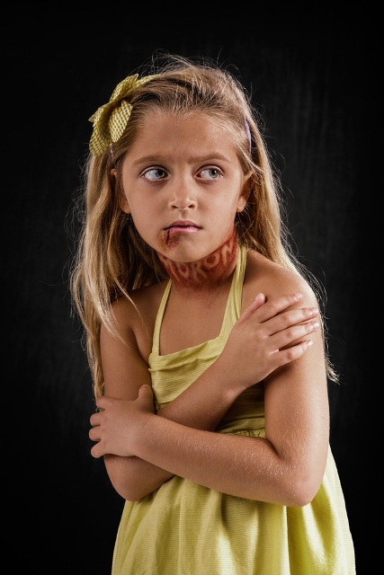 Η λεκτική βία δεν διαφέρει από τη σωματική | 12 φωτογραφίες μας το υπενθυμίζουν