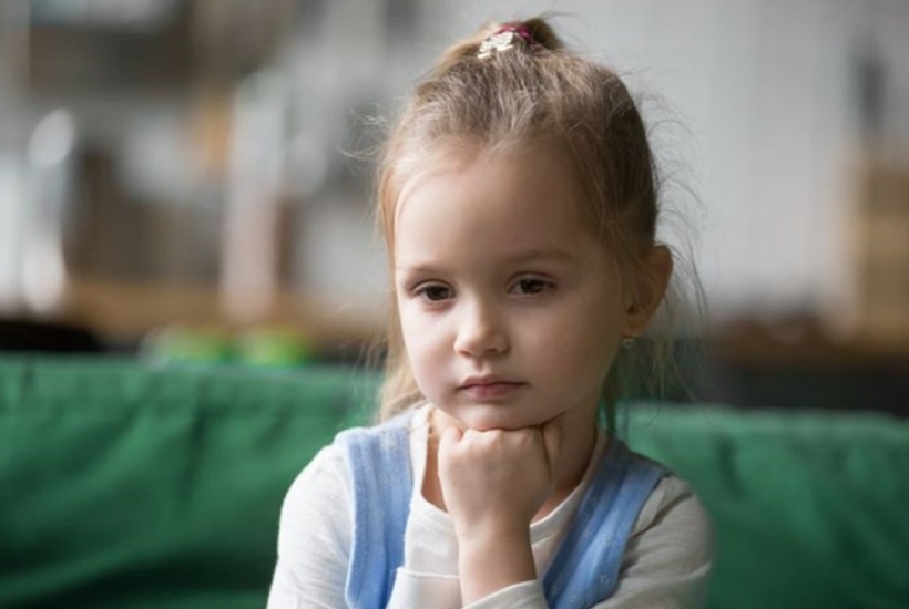 11 φράσεις που χρειάζεται να ακούσει το θυμωμένο παιδί εκείνη τη στιγμή