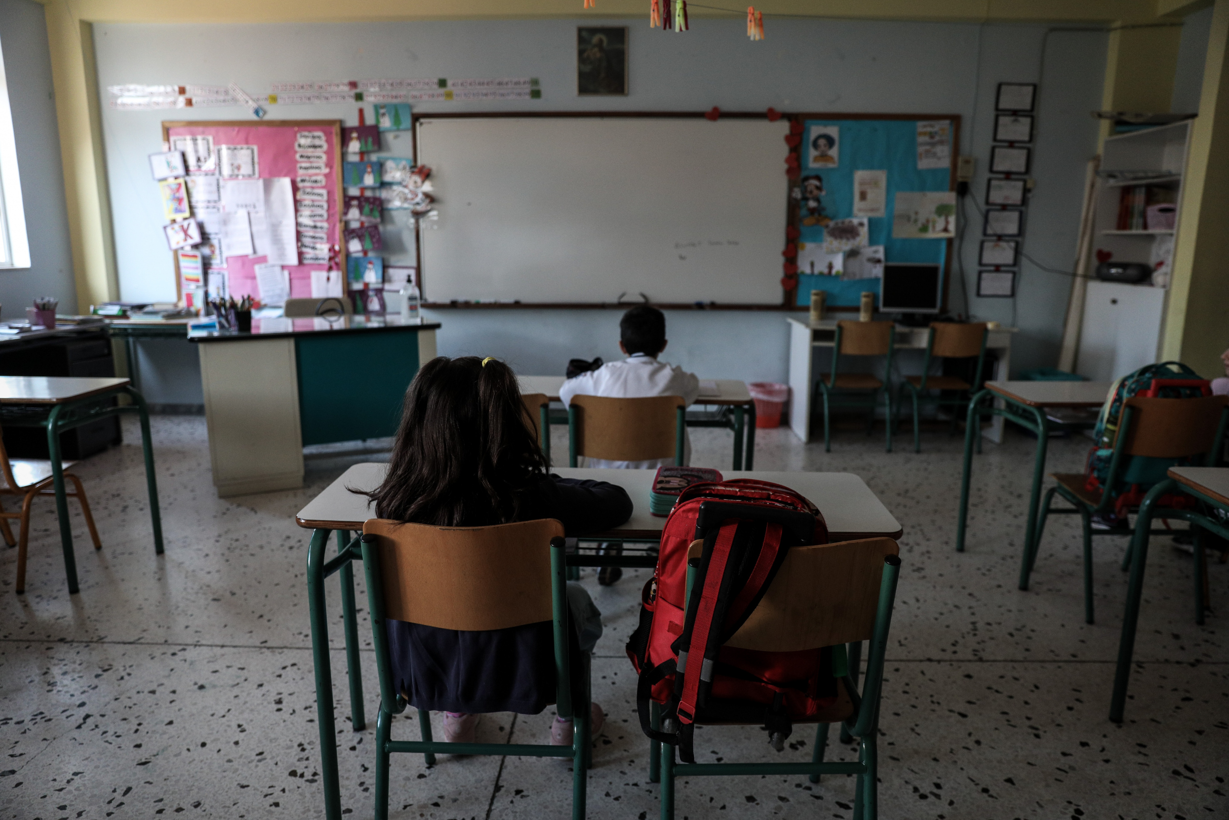 Κορονοϊός | Στο τραπέζι η αναβολή έναρξης της σχολικής χρονιάς