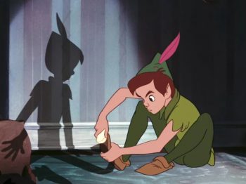 To Disney+ μπλόκαρε «Πίτερ Παν», «Αριστόγατες» και «Ντάμπο» από παιδικά προφίλ