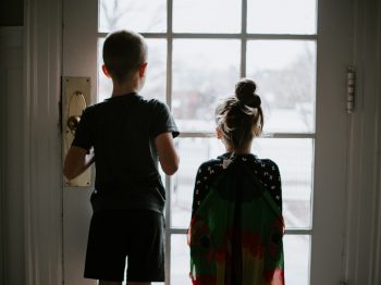 Έρευνα | Η πανδημία αύξησε στρες, θυμό και μοναξιά σε παιδιά και εφήβους