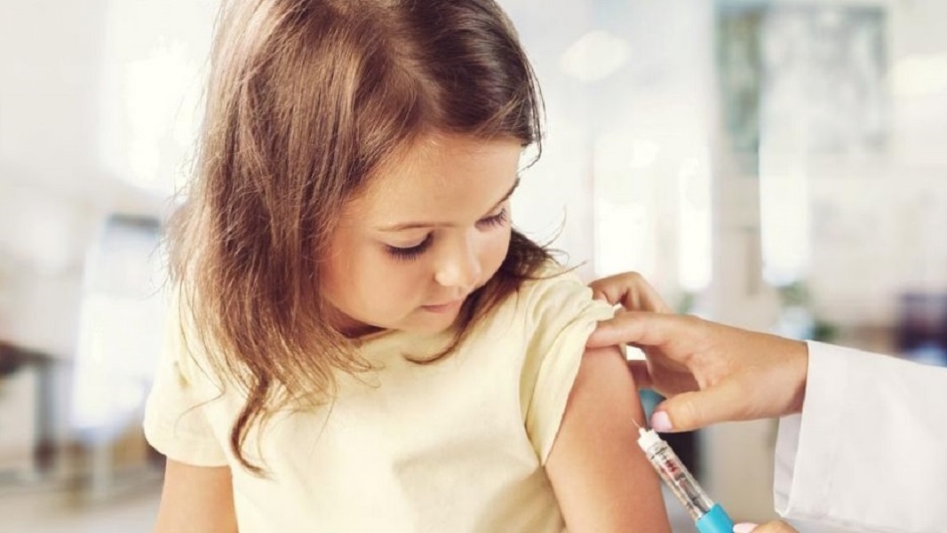 Μόσιαλος: Εμβολιασμός για τον κορωνοϊό και παιδιά- Τι γνωρίζουμε
