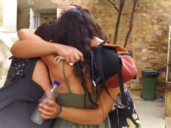 Δικαστική δικαίωση για έξι κορίτσια που έπεσαν θύματα επίθεσης δύο νταήδων στη Χίο