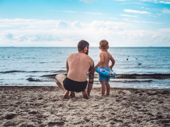 Οικογενειακές διακοπές στην COVID εποχή: 13 συμβουλές προστασίας