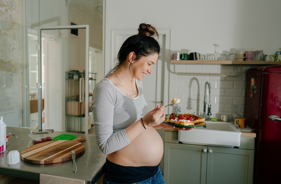 Διατροφή και εγκυμοσύνη: Δύο κορυφαίοι επιστήμονες μοιράζονται πολύτιμες συμβουλές