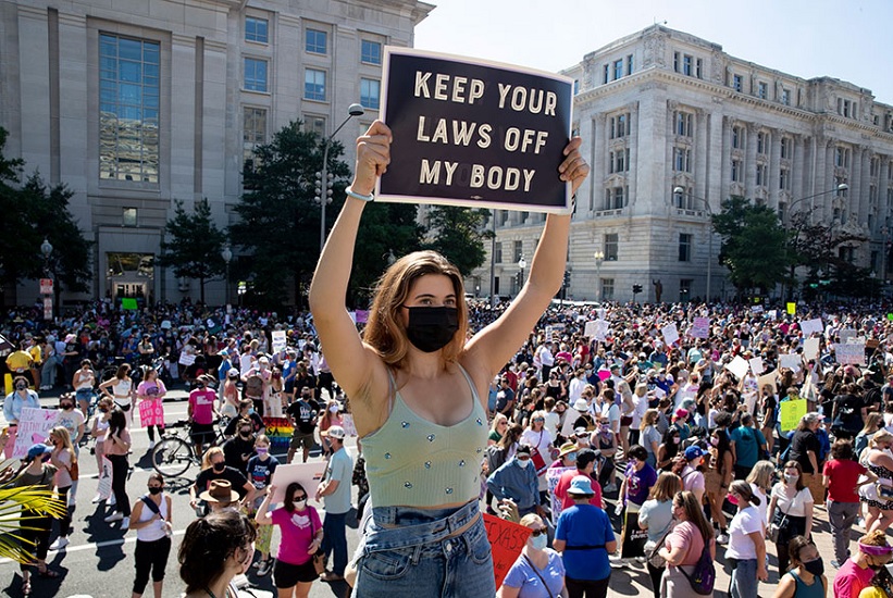 Αμβλώσεις στο Τέξας: Προσωρινή αναστολή νόμου που τις απαγορεύει
