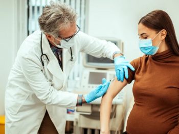 Κυριακίδου: Να εμβολιαστούν οι έγκυες για να προστατεύσουν τα μωρά τους και τον εαυτό τους