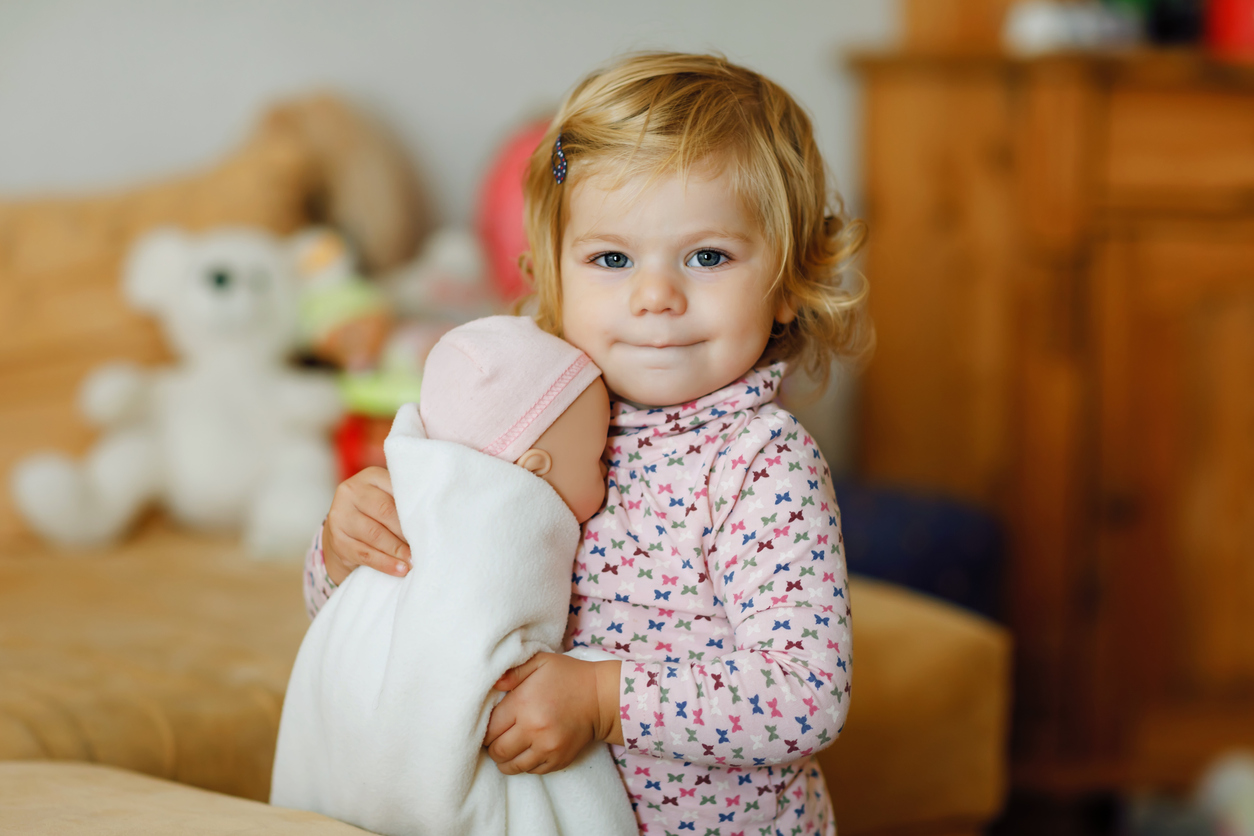 Έρευνα - Το παιχνίδι με κούκλες βοηθά τα παιδιά να αναπτύξουν την ενσυναίσθηση
