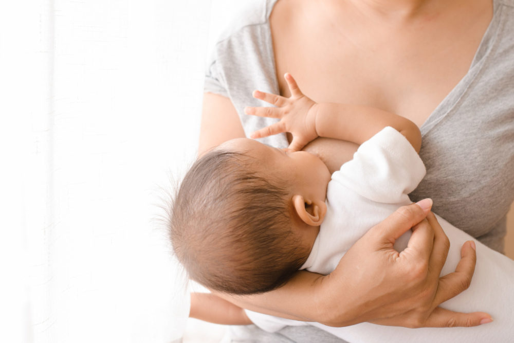 Το μητρικό γάλα είναι μια ζωντανή ουσία που αλλάζει συνεχώς για να καλύψει τις ανάγκες του αναπτυσσόμενου παιδιού