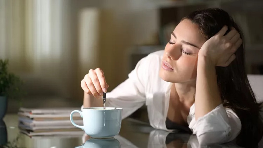 Τι μπορεί να συμβεί στο σώμα σου αν το πρώτο πράγμα που κάνεις το πρωί είναι να πίνεις καφέ