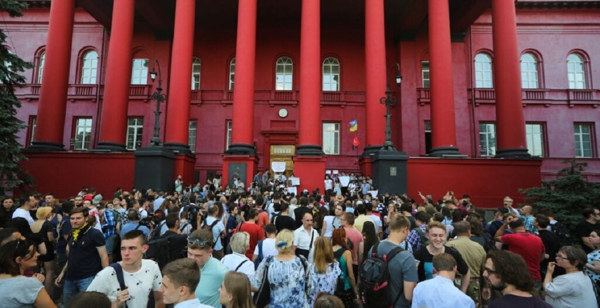Η σπάνια πρωτοβουλία Έλληνα πανεπιστημιακού για Ουκρανούς φοιτητές