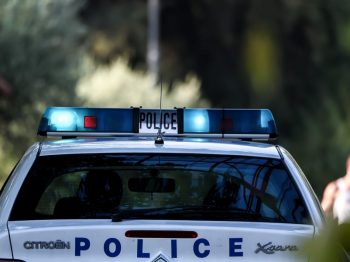 Ζάκυνθος: Συνέλαβαν τον συζυκοκτόνο- Το μαχαίρι είχε στραβώσει από τα χτυπήματα, τον είχε καταγγείλει για ενδοοικογενειακή βία
