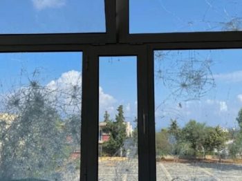 Βανδαλισμοί σε σχολεία των Χανίων -Έσπασαν τζάμια και πόρτες, ξήλωσαν κι έκαψαν χώρους