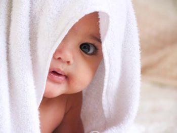 Η ώρα του μπάνιου | Μια ευκαιρία για στοργή και σύνδεση με το μωρό σας
