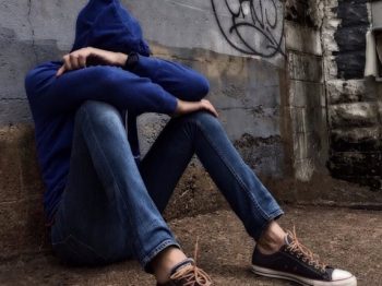 Bullying σε σχολείο στα Κάτω Πατήσια: "Με έβριζαν και με χτυπούσαν" - Πήγαν και του κατέβασαν το παντελόνι