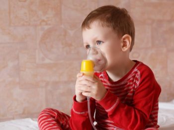 Γεμίζουν οι παιδιατρικές ΜΕΘ: Έξαρση των ιώσεων, πρώιμη εμφάνιση της γρίπης με πολλά κρούσματα