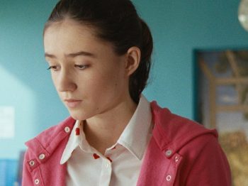 Ταινία: «Η Μικρή μου Σολάνζ»- Πώς αντιμετωπίζει ένα 13χρονο κορίτσι το διαζύγιο των γονιών της;