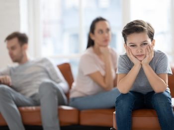 Τελικά πόσο "κακό" είναι να διαφωνούν οι γονείς μπροστά στα παιδιά τους;