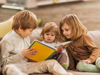 5 τρόποι για να μεγαλώσεις παιδιά που αγαπούν το διάβασμα