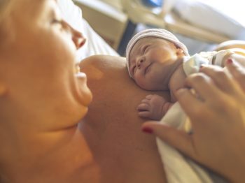 Τι συμβαίνει όταν ένα μωρό παίρνει την πρώτη του ανάσα;