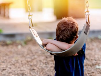 Συναισθηματική κακοποίηση παιδιών: Ποιες συμπεριφορές των γονιών είναι προβληματικές;