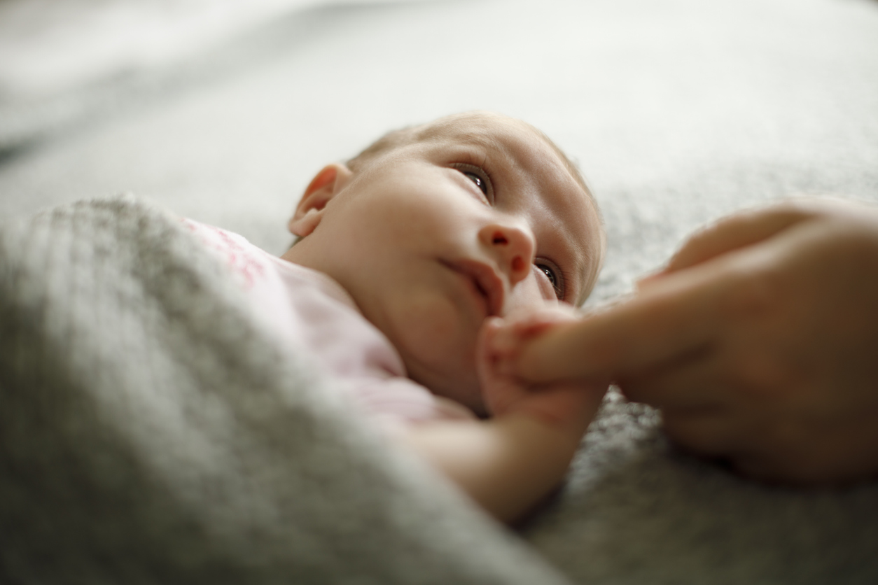 Γεννήθηκε το πρώτο μωρό με DNA 3 ανθρώπων στο Ηνωμένο Βασίλειο