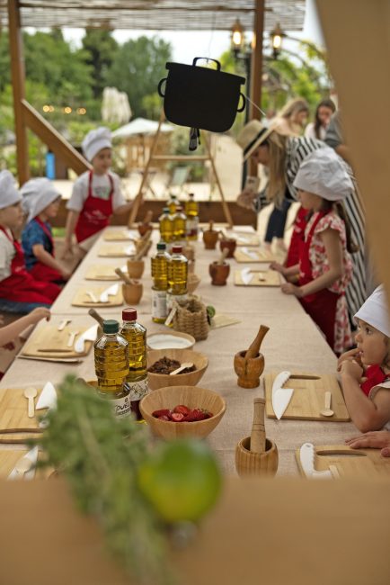 Ένα απόγευμα στην φύση γεμάτο γεύση: Μια ξεχωριστή βιωματική εκδήλωση για τη διατροφική υπεροχή του ελαιόλαδου Χρυσελιά