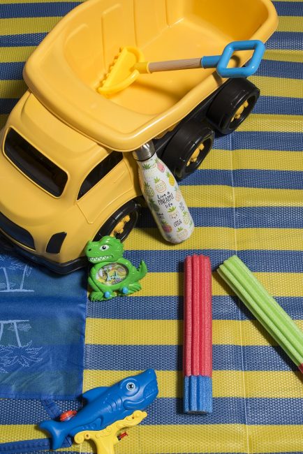 Τι παίρνω πάντα μαζί μου στις διακοπές με τα παιδιά: Όλα όσα έβαλα φέτος στις βαλίτσες μας