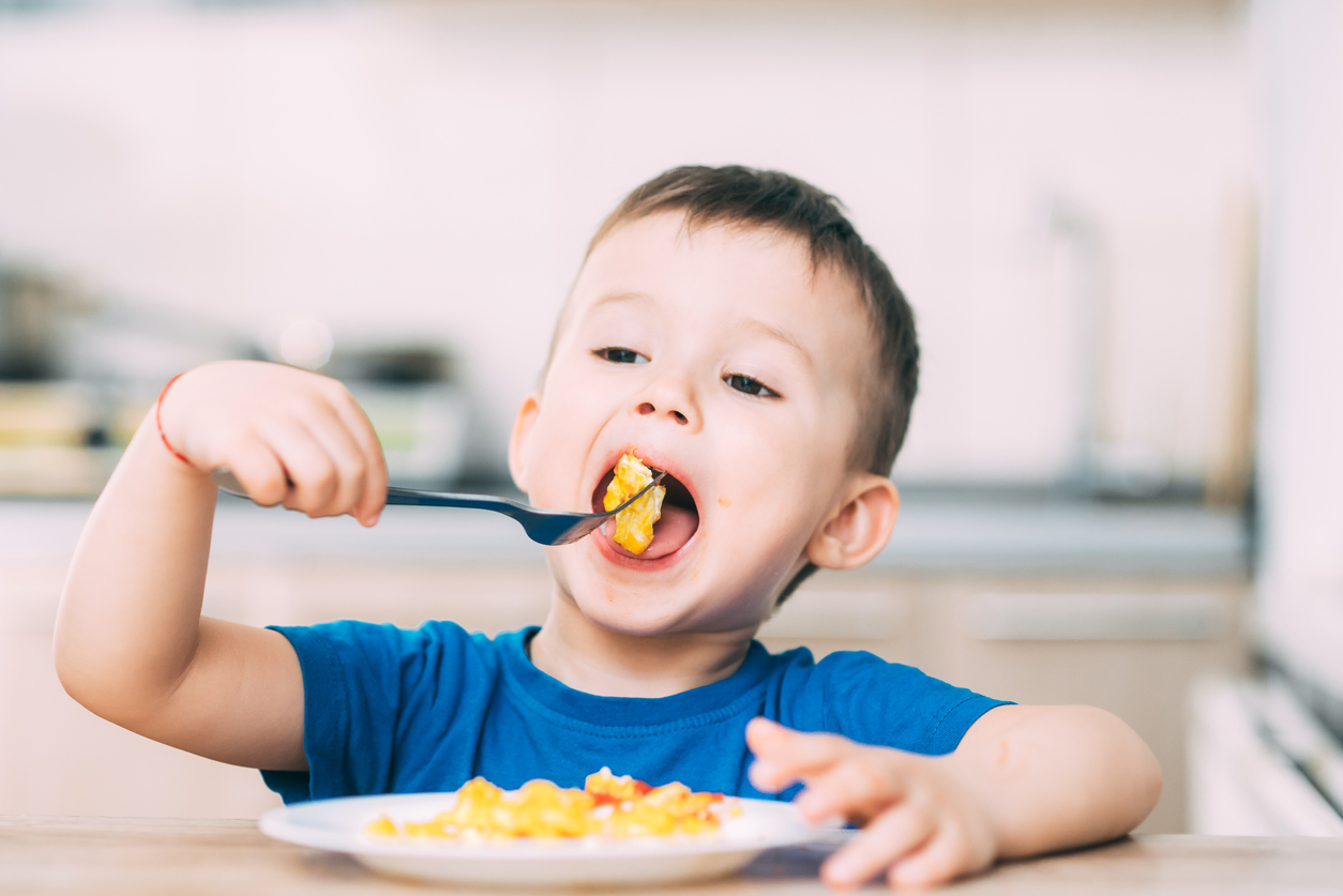 Πώς η γνωστική ανάπτυξη των παιδιών επηρεάζει το πώς και τι τρώνε;