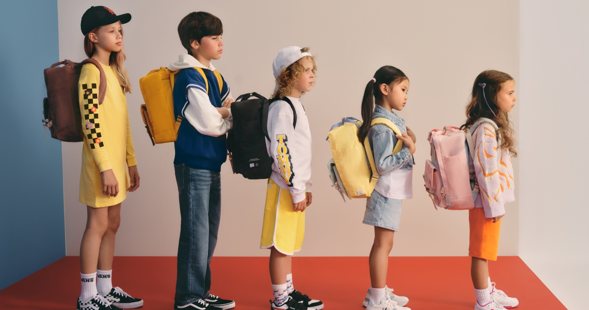 Back to School | Πώς θα επιλέξεις τα ιδανικά παπούτσια και σχολική τσάντα για το παιδί σου