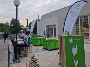 Ο Δήμος Αθηναίων με την Ανακύκλωση Συσκευών Α.Ε. ενώνουν τις δυνάμεις τους μια πιο καθαρή πόλη: Η μεγάλη συναυλία που ενθουσίασε τους δημότες