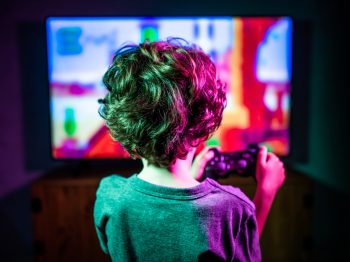 Ο εθισμός στα ηλεκτρονικά παιχνίδια είναι η μοναδική εξάρτηση που «χτυπάει» ηλικίες ακόμη και κάτω των 12 ετών