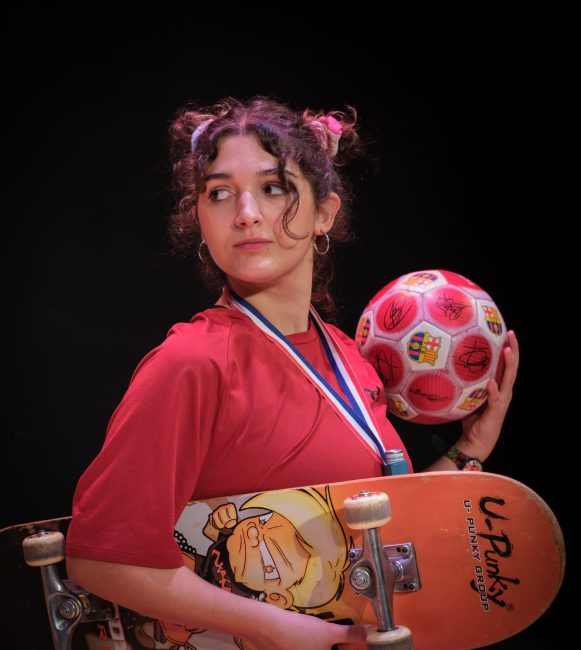 Το "Δεντρόπαιδο" της βραβευμένης θεατρικής συγγραφέως Μισέλ Ριμλ στην Παιδική-Εφηβική σκηνή του θεάτρου Τζένη Καρέζη