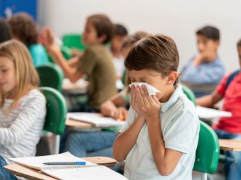 Παιδικές ιώσεις: Έξαρση των αναπνευστικών λοιμώξεων