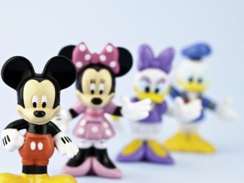 Παίζουμε παρέα με τον Mickey Mouse και τη Minnie και εξελίσσουμε τις ικανότητες και τα ταλέντα των παιδιών