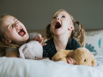 5 βήματα που πρέπει να ακολουθούν οι γονείς των παιδιών που θυμώνουν πολύ και συνέχεια