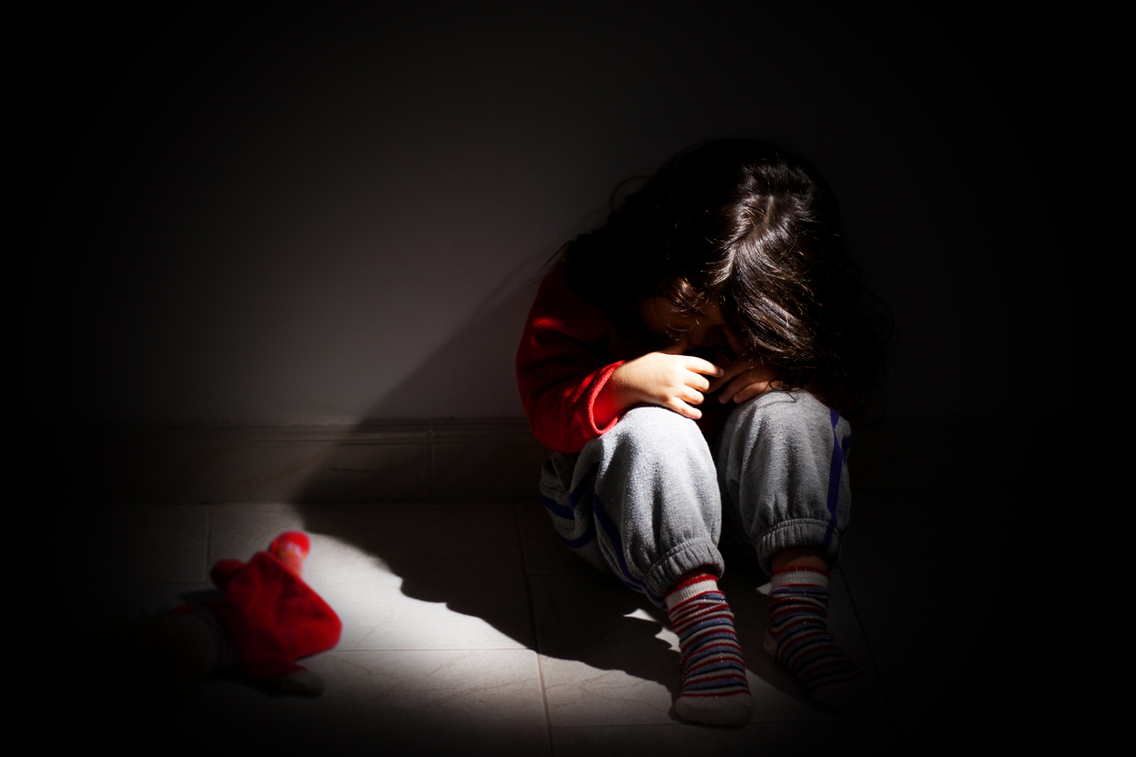 Ένα στα πέντε παιδιά είναι θύμα κάποιας μορφής σεξουαλικής βίας- Τα συγκλονιστικά στοιχεία που παρουσιάστηκαν στη Βουλή