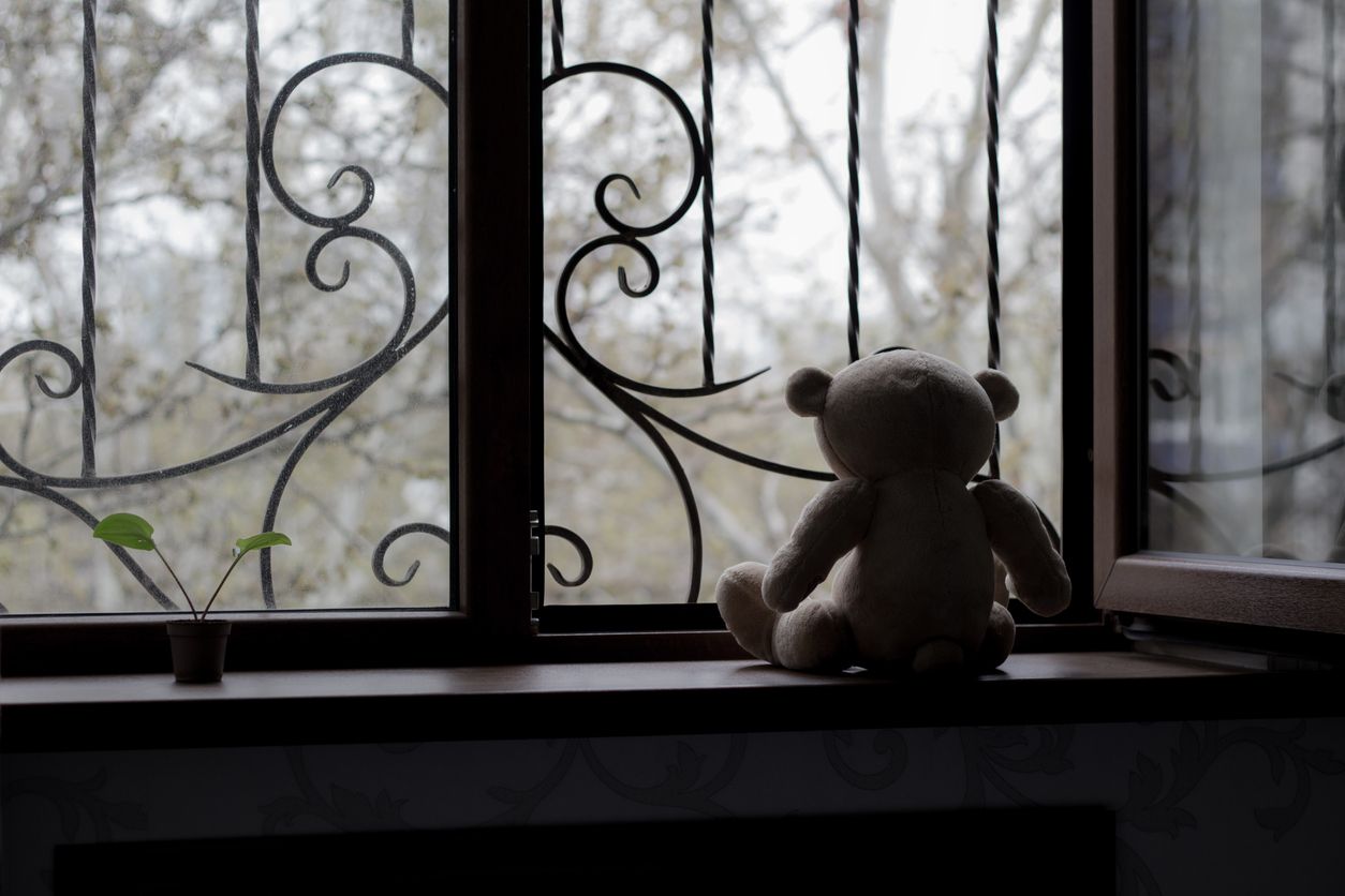 Αύξηση των ανήλικων θυμάτων ενδοοικογενειακής βίας στη Γαλλία: Πατέρας ομολόγησε ότι σκότωσε τις τρεις μικρές κόρες του