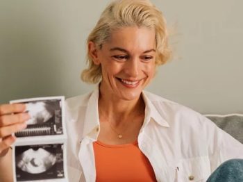 "Πόση χαρά και αγάπη μοίρασε ένα μωρό": Η Γιούλικα Σκαφιδά στην πρώτη φωτογραφία με τον νεογέννητο γιο της