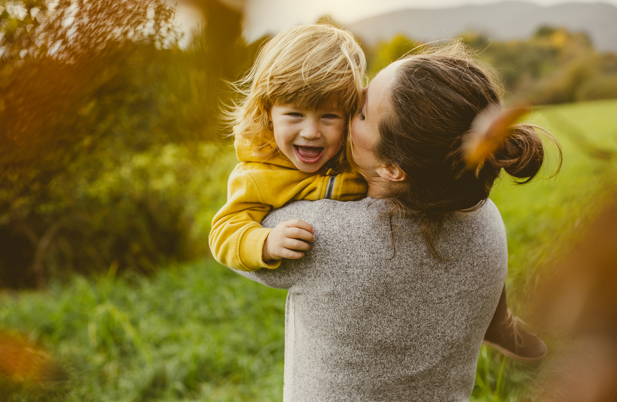 Πώς "διδάσκεται" η ευτυχία στα παιδιά - Ο ρόλος των γονέων