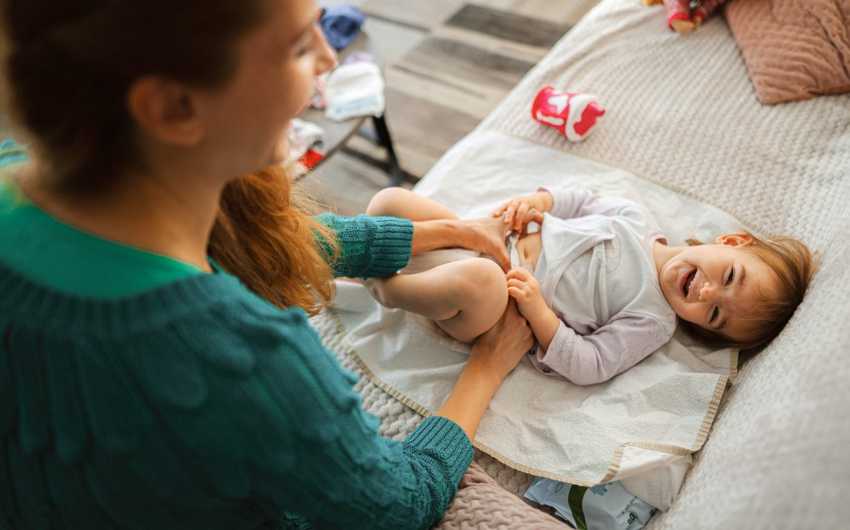 Ουρολοίμωξη: Οι συμβουλές της παιδιάτρου για να προφυλάξουμε τα μωρά και τα μικρά παιδιά