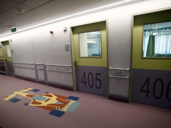 Νοσοκομείο Παίδων «Αγία Σοφία»: Πώς θα είναι η πρώτη οικογενειακή αίθουσα για τους συγγενείς των παιδιών που λαμβάνουν θεραπεία